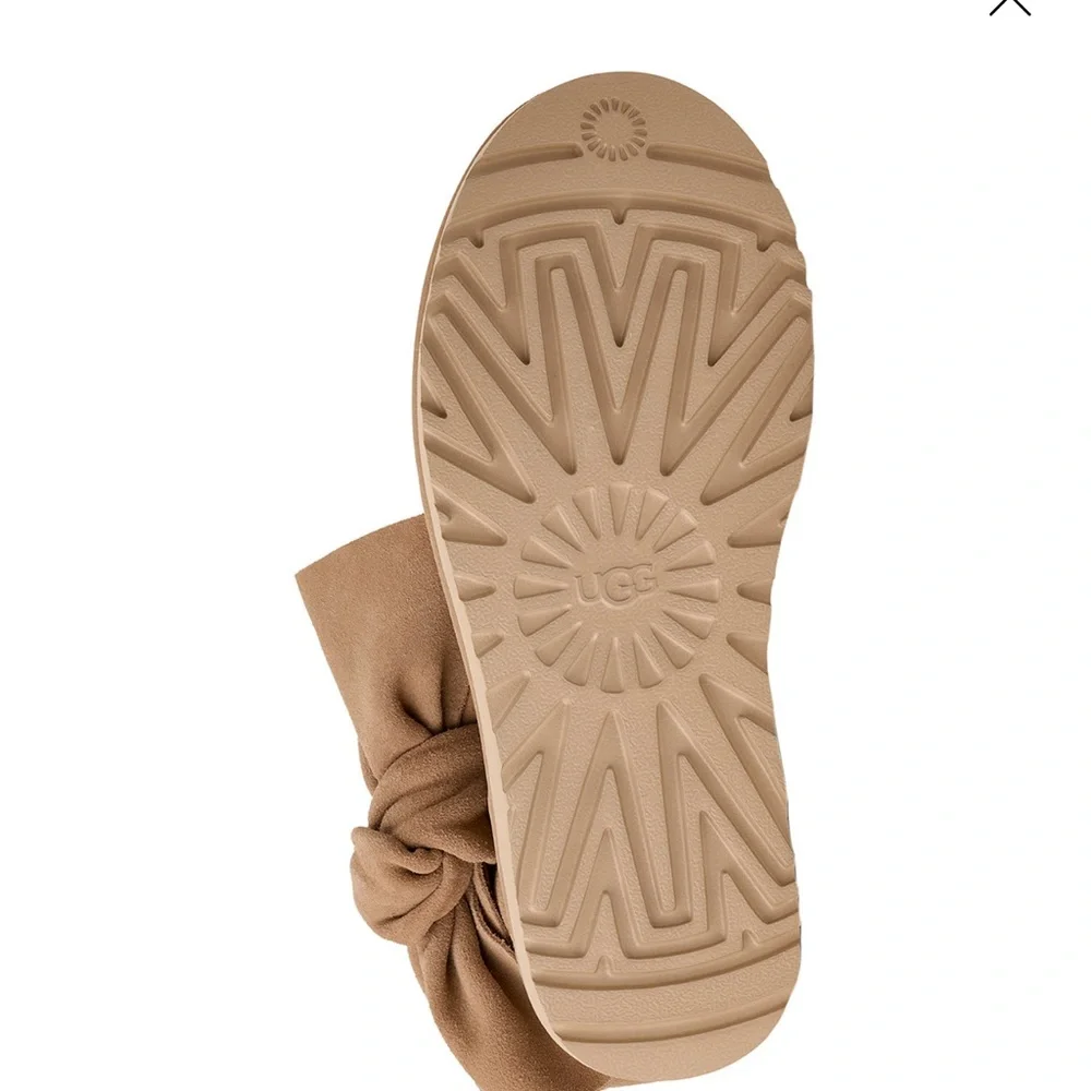 UGG® Women's Classic Mini Bow Boots